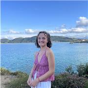 Titulada de Técnico superior de Laboratorio Clínico y Biomédico y estudiante del tercer curso del Grado de Enfermería en Vitoria-Gasteiz